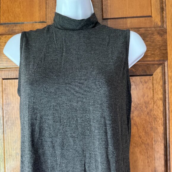 Charter Club Charcoal Gray Sleeveless Mock Turtle Small - Picture 2 of 8